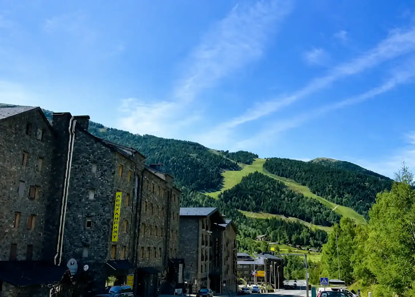 Camí cap a Grandvalira des de l'hotel